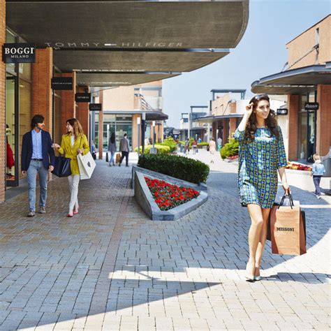 The best designer outlets and factory stores near Milan.